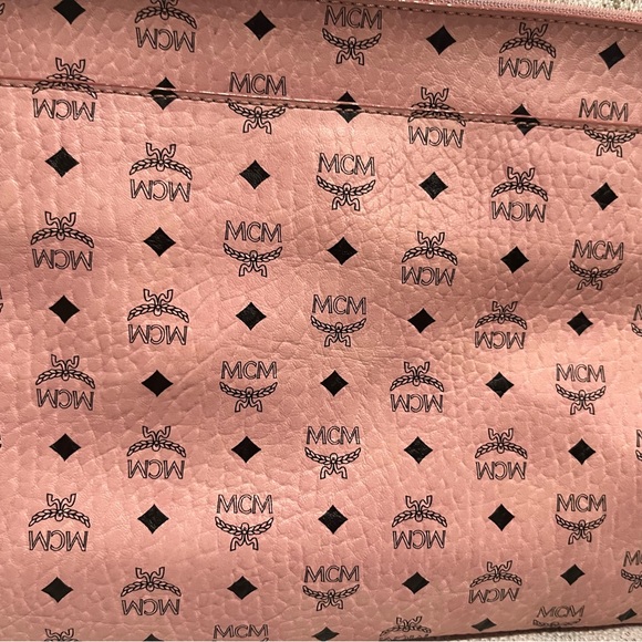 MCM Visetos crossbody or clutch bag 11x8 in pink excellent condition - Picture 10 of 10